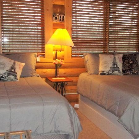 غروفلاند The Cub Inn B&B المظهر الخارجي الصورة