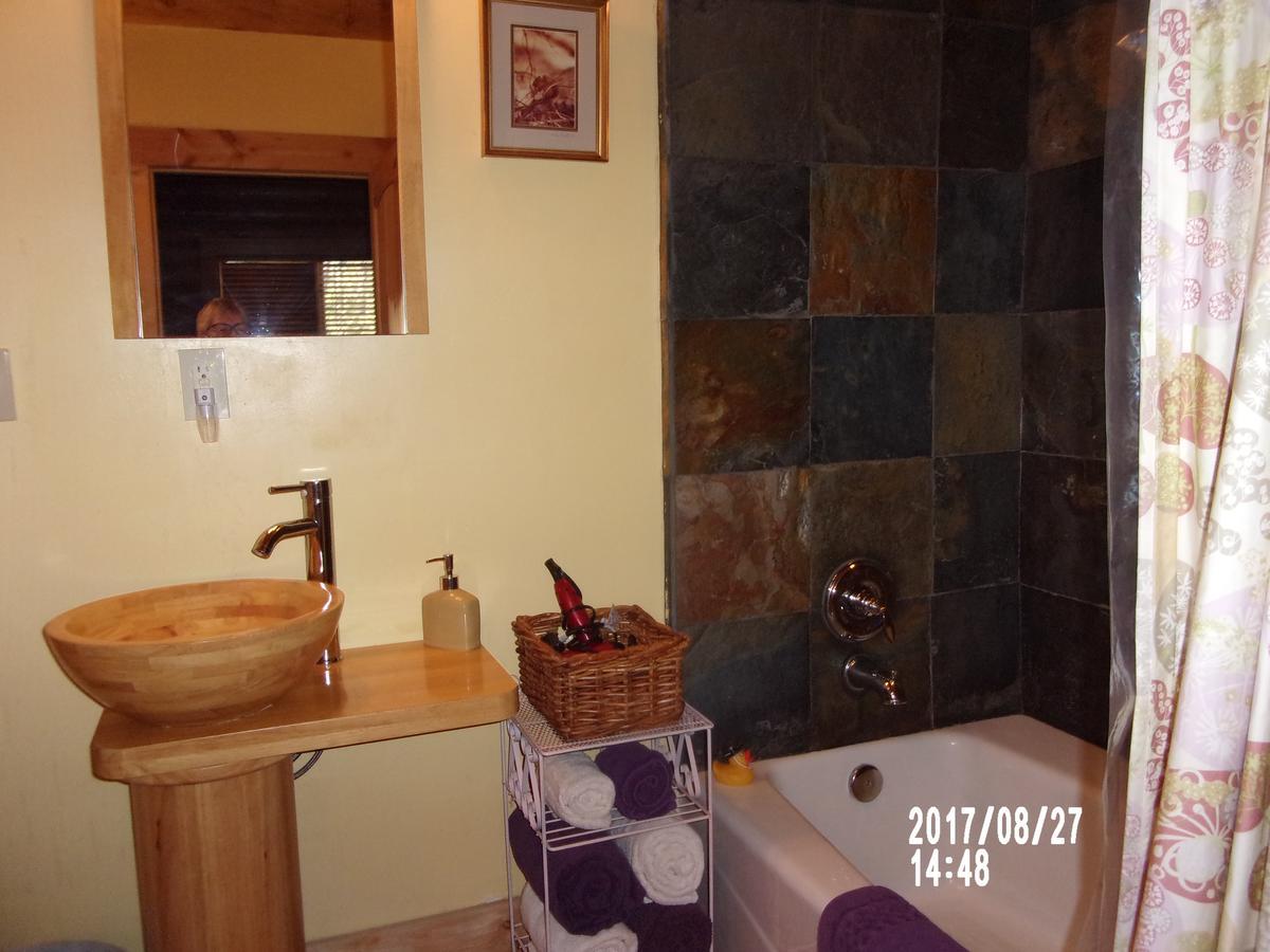 غروفلاند The Cub Inn B&B المظهر الخارجي الصورة