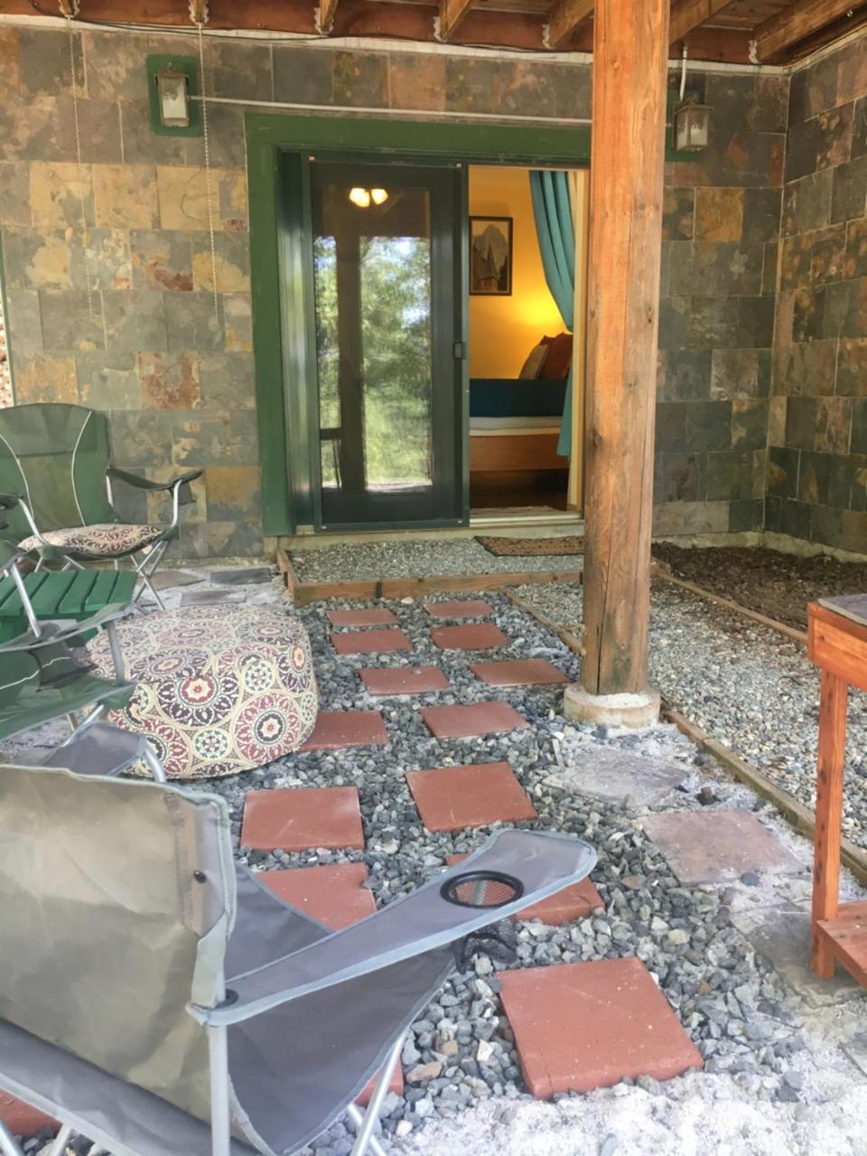غروفلاند The Cub Inn B&B المظهر الخارجي الصورة