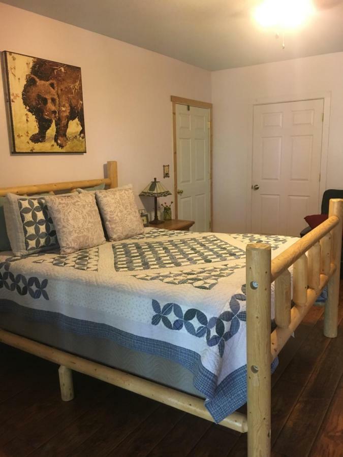 غروفلاند The Cub Inn B&B المظهر الخارجي الصورة